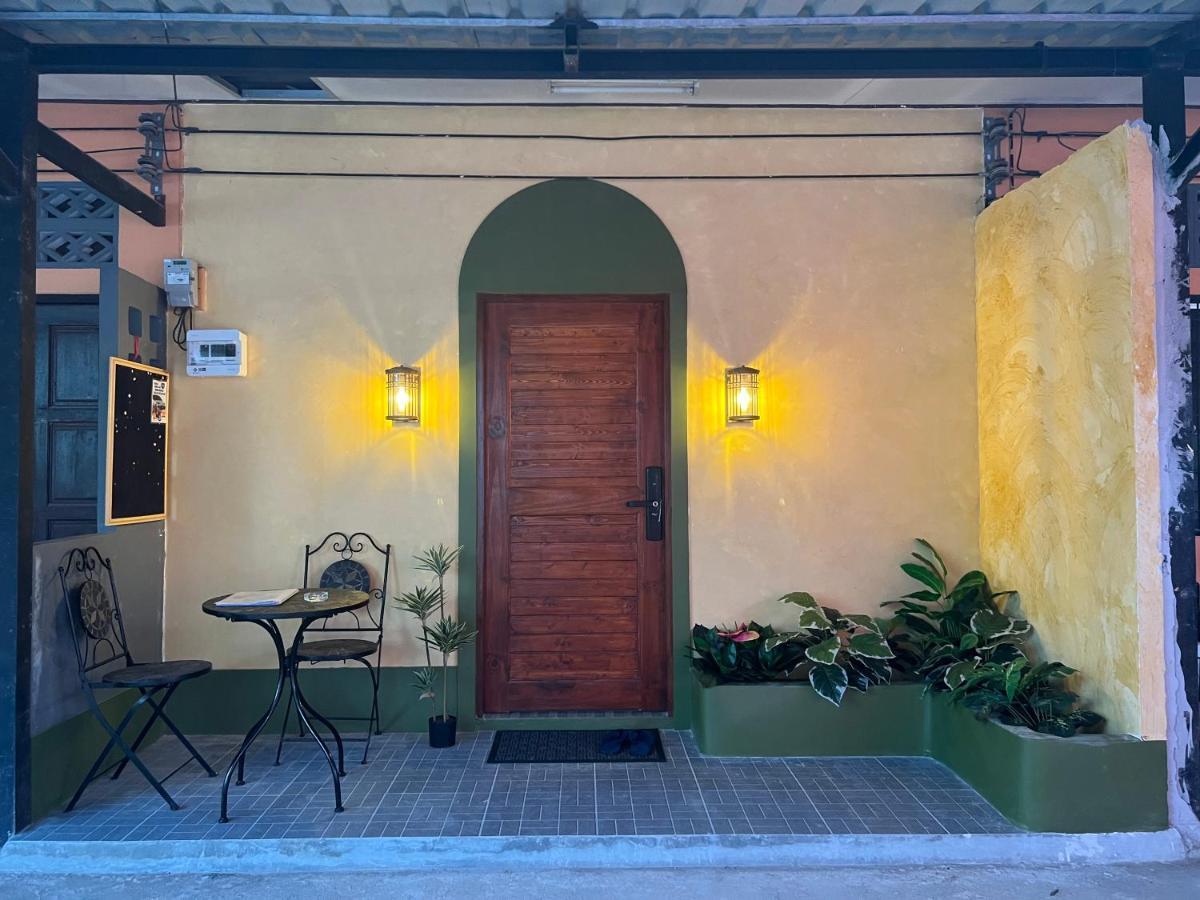 Sierra Hostel Nai Yang Ngoại thất bức ảnh