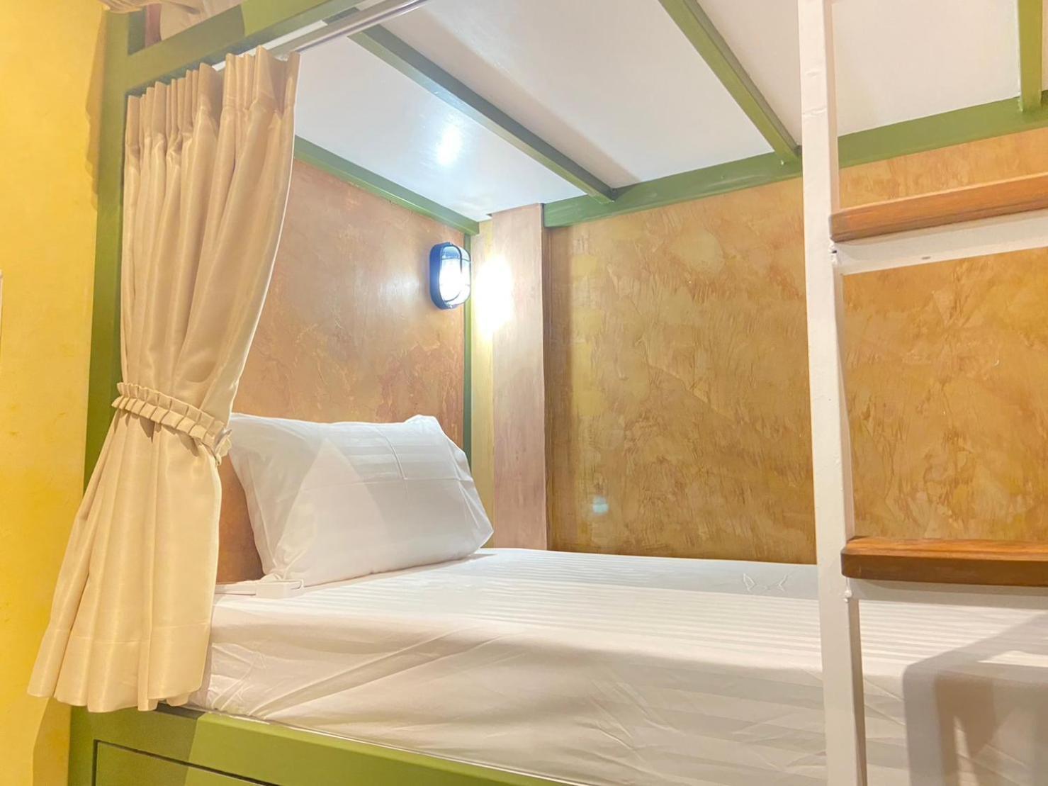 Sierra Hostel Nai Yang Ngoại thất bức ảnh