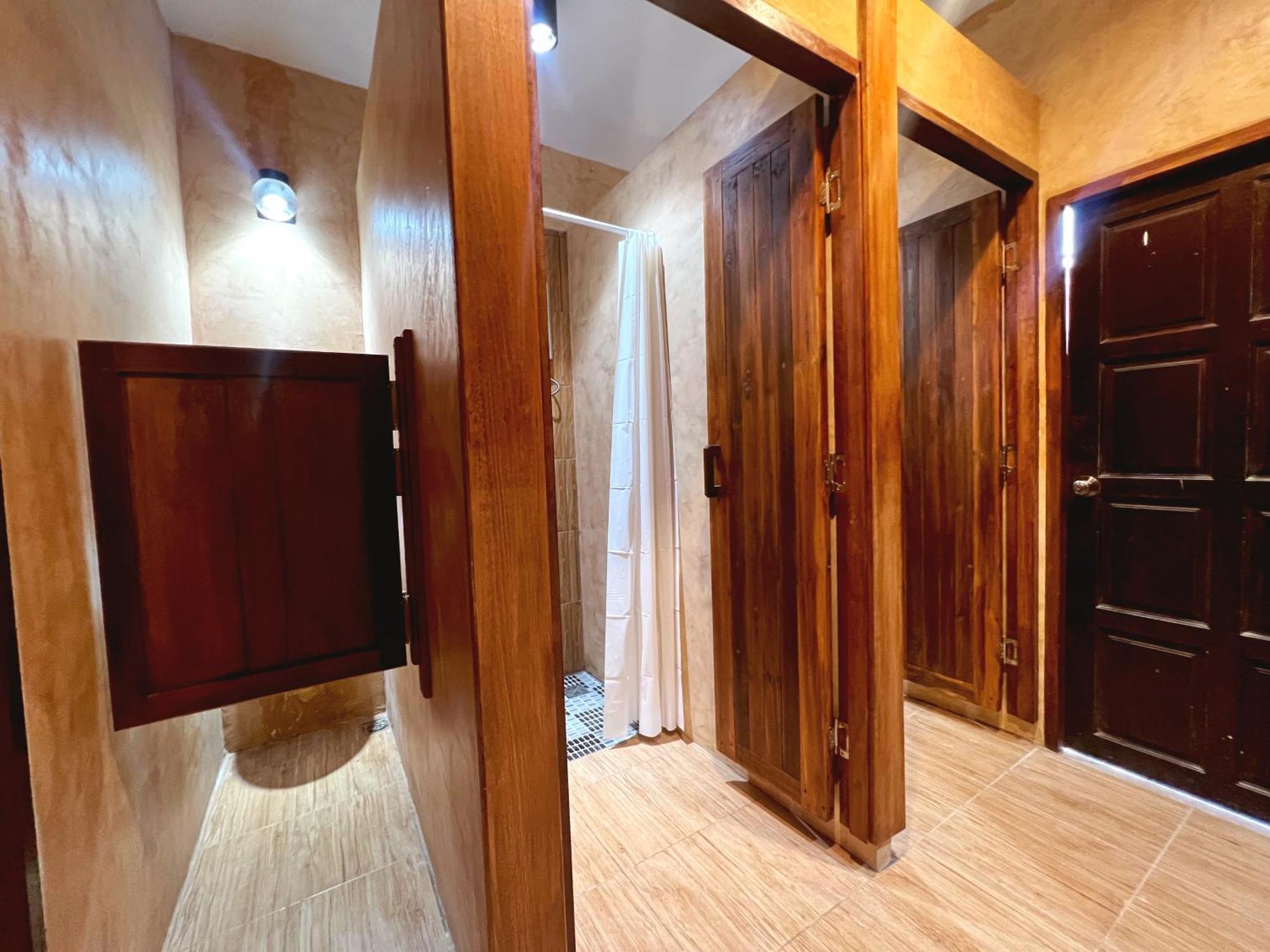 Sierra Hostel Nai Yang Ngoại thất bức ảnh