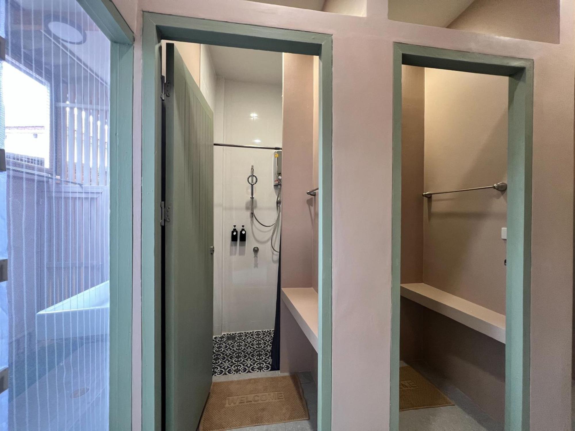 Sierra Hostel Nai Yang Ngoại thất bức ảnh